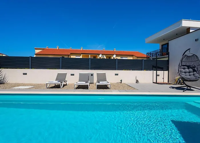 Eclips بيت للعطل